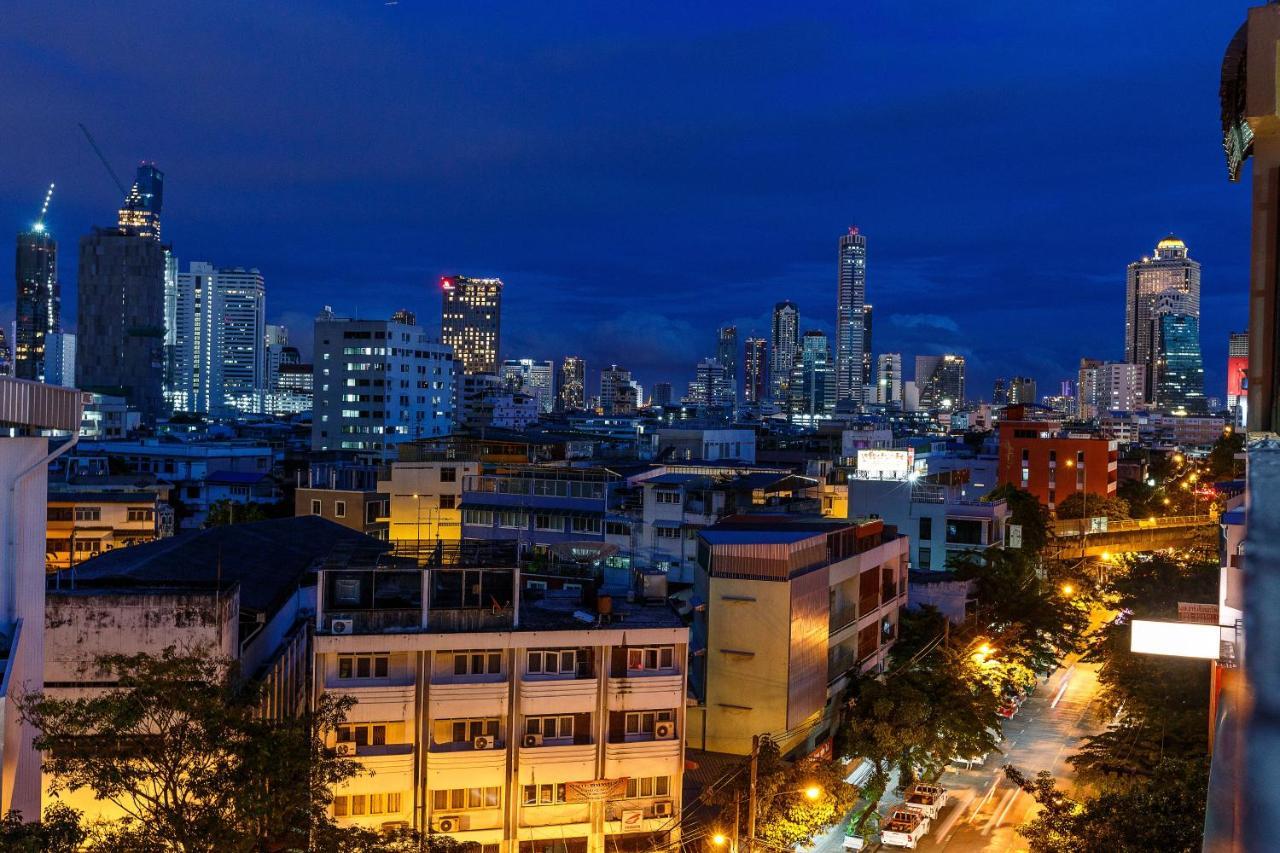 Rest24 Residence Bangkok Exterior photo