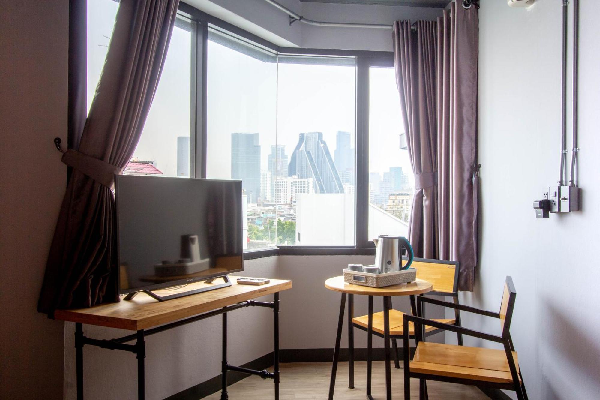 Rest24 Residence Bangkok Room photo